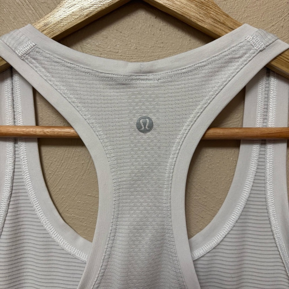 Lululemon Swiftly Tech Racerback White Size 8 - Picture 7 of 8
